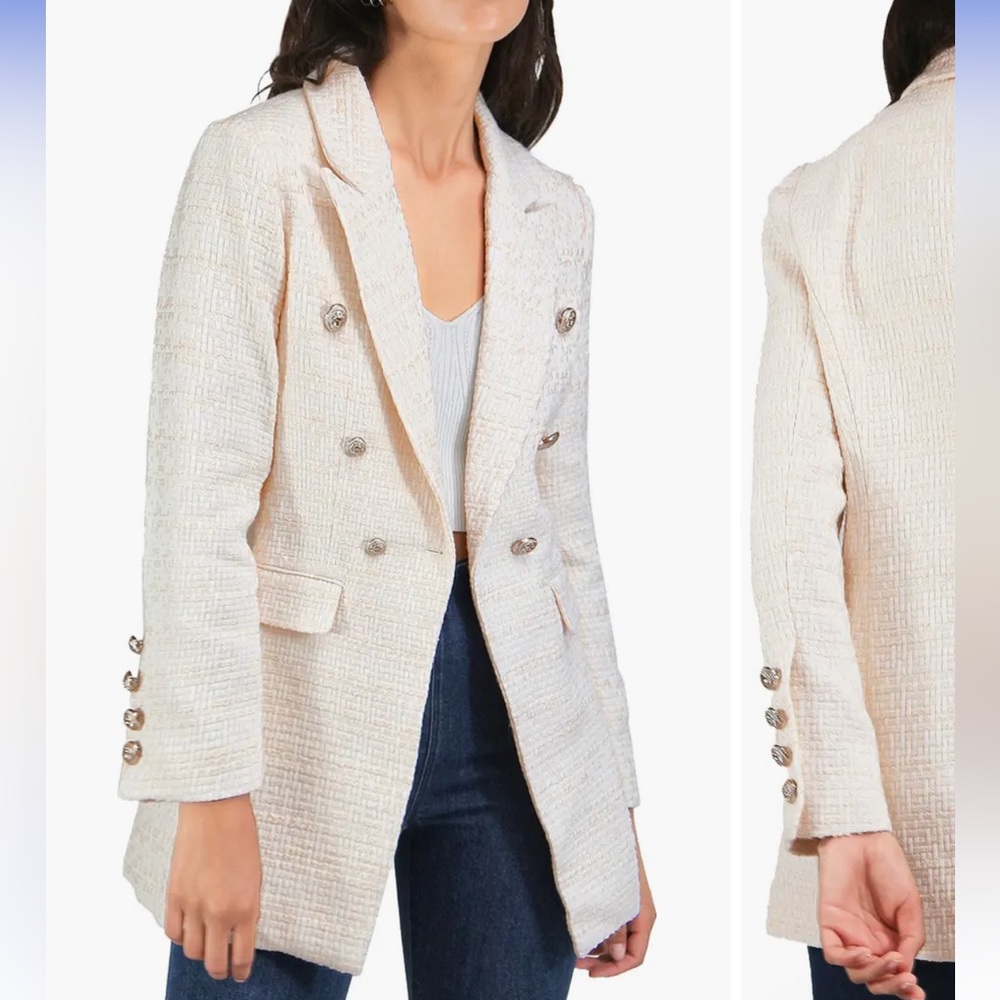 Chic Cream Double-Breasted Women's Blazer